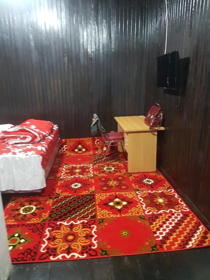 Mimi Guest House Syariah Pangkalanbuun Exteriör bild