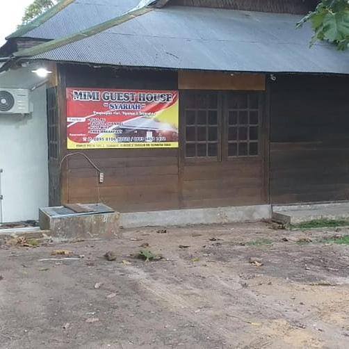 Mimi Guest House Syariah Pangkalanbuun Exteriör bild