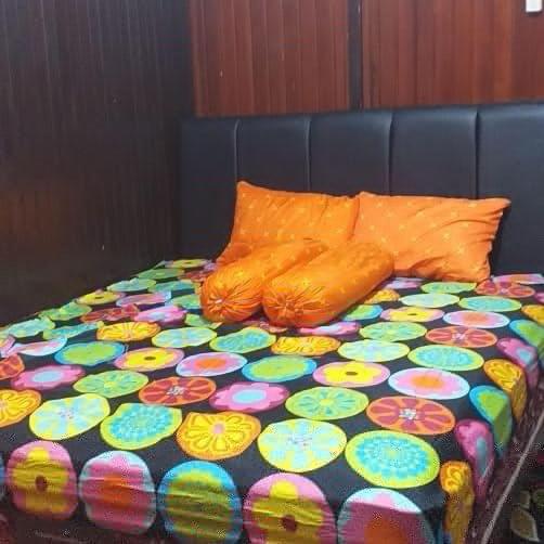 Mimi Guest House Syariah Pangkalanbuun Exteriör bild
